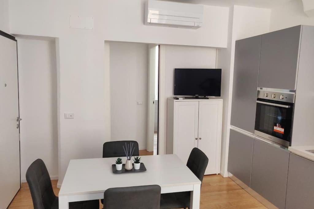 La Casa Di Dani Lägenhet Genua Exteriör bild
