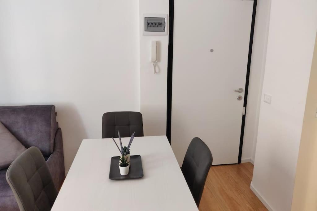 La Casa Di Dani Lägenhet Genua Exteriör bild
