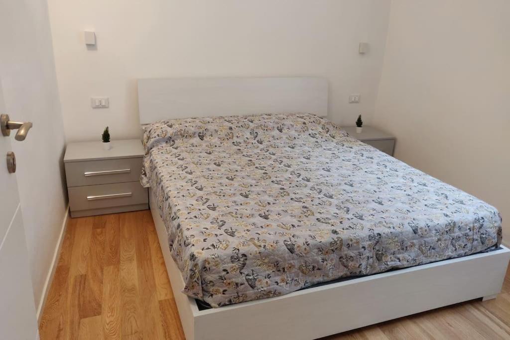 La Casa Di Dani Lägenhet Genua Exteriör bild